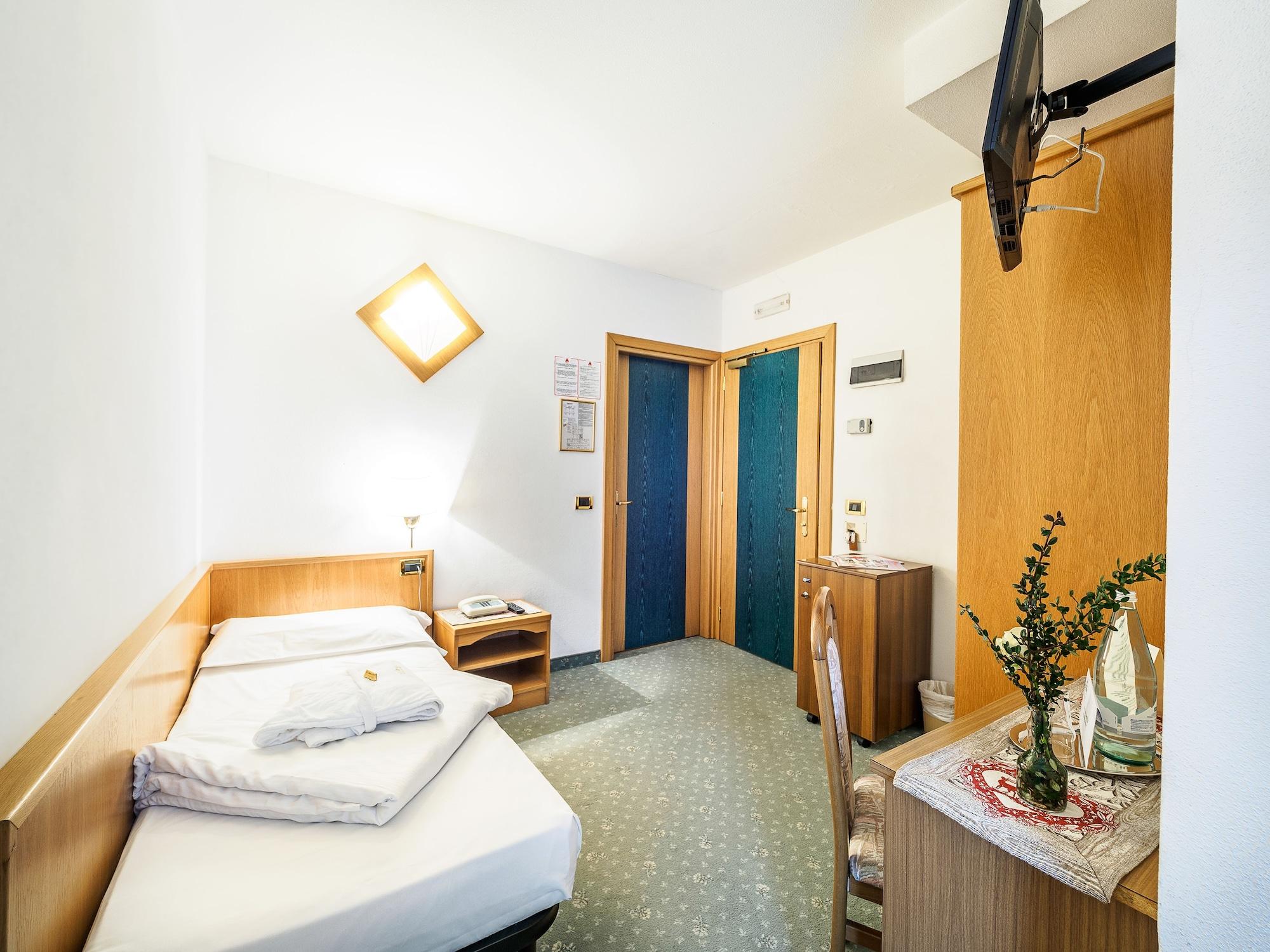 Hotel Santanton 4*